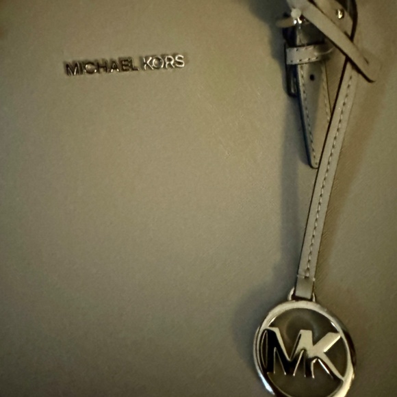 NWOT Michael Kors Zippered Tote - Picture 9 of 9